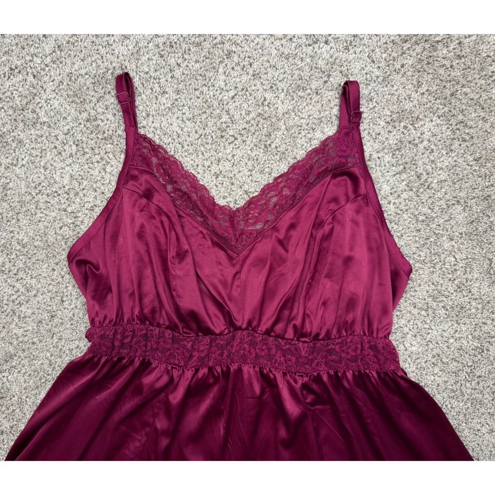Torrid Sleep Nightgown Chemise 1 Wine Burgundy Satin Lace Trim Babydoll Lingerie